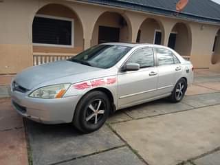 A picture of Honda Accord 2004 Model