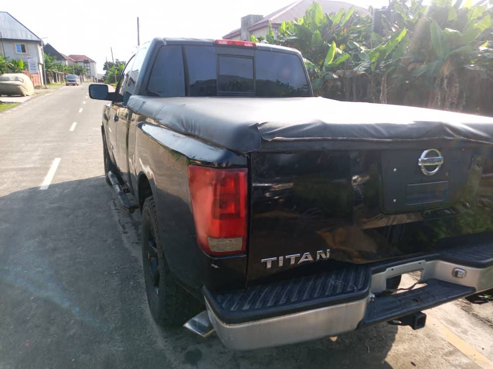 A picture of Nissan titan