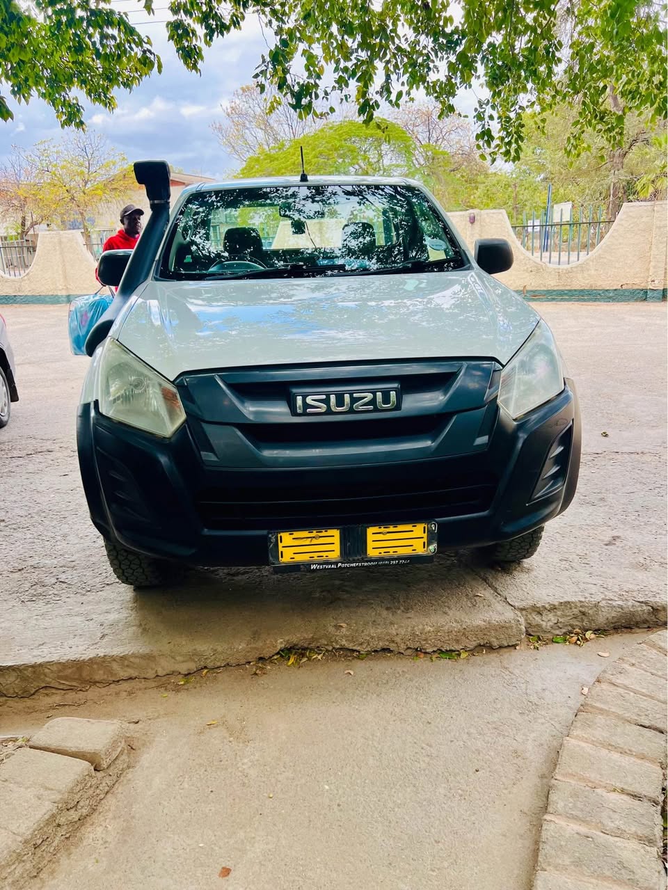 classifieds/cars isuzu
