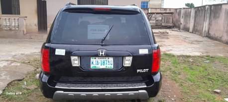 A picture of HONDA PILOT JEEP