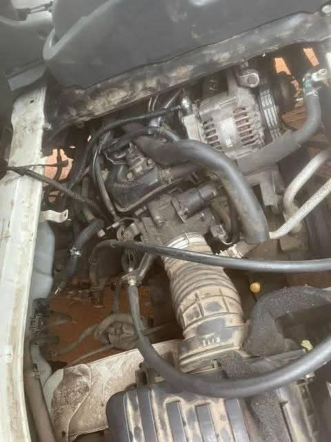 A picture of Daihatsu hijet bus