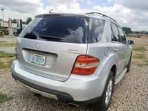 A picture of Mercedes Benz ML350