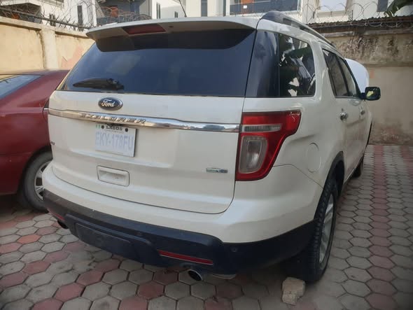 A picture of Ford explorer 2014
