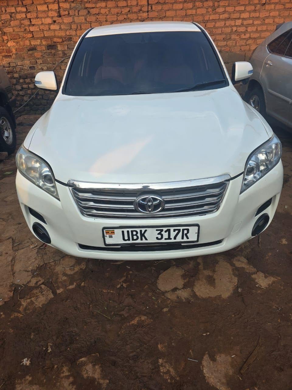 A picture of 2012 Toyota vanguard