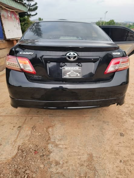 A picture of Toyota Camry Sport 08