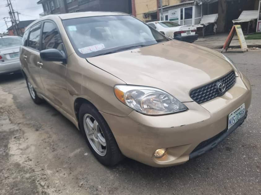 A picture of 2003 Toyota Matrix XR