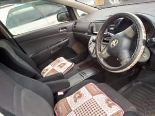 A picture of Wish toyota