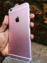 A picture of iPhone 6s Plus at 270k