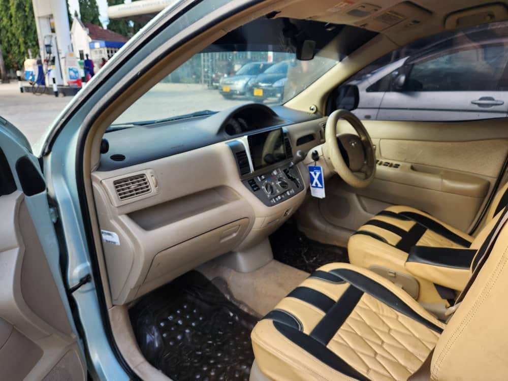 A picture of toyota raum