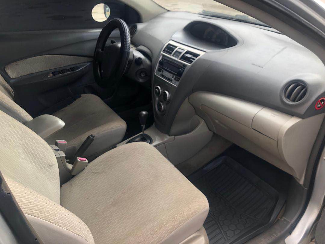 A picture of Distress 2006 Toyota Yaris with sound engine and gear ac