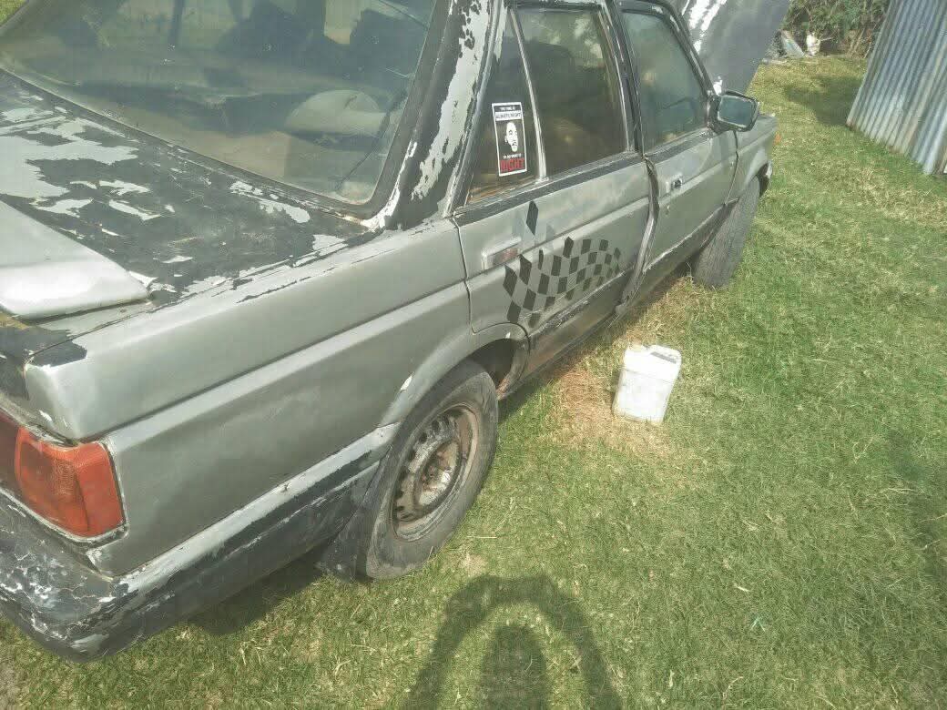 A picture of 1992 b12 nissan sunny