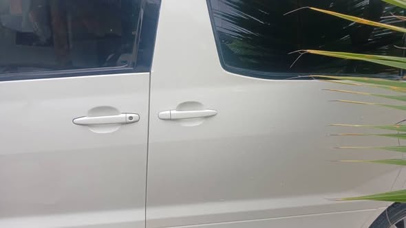 A picture of Alphard 11 million
