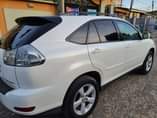 A picture of Lexus rx330