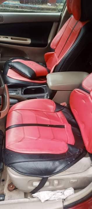 A picture of DEALER MARKET 2005 Toyota Camry painted once on first body
