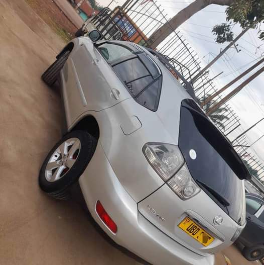 A picture of Toyota harrier 3.0cc 22m quick