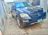 A picture of Mercedes Benz gl350 08