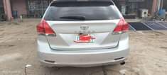 A picture of Basic option 2011 2012 Model Toyota Venza Comes with Fabric