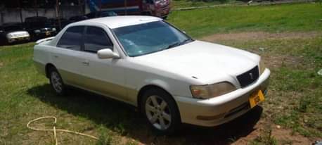 A picture of Toyota cresta