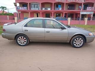 A picture of Toyota Camry 1999 Tiny light 