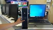 A picture of hp desktop computer