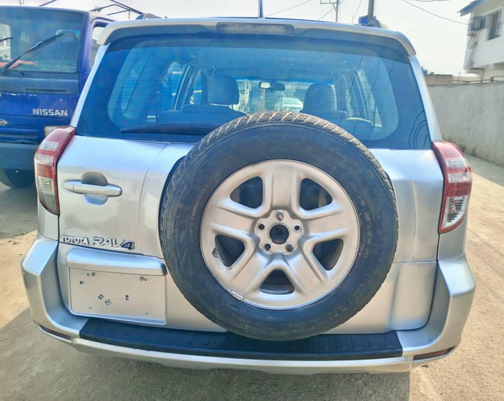 A picture of  2010 TOYOTA RAV4 Painted Buy nd drive 4 plug