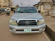 A picture of 2010 TOYOTA Tacoma