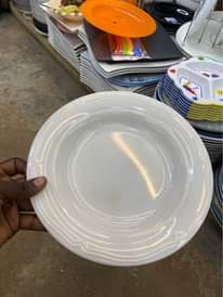 A picture of Mellamine plates 0704297488