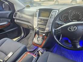 A picture of Toyota harier for sale