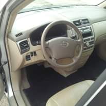A picture of TOKUNBO Toyota Picnic YEAR MODEL 2005 TRANSMISSION Automatic CONDITION Buy
