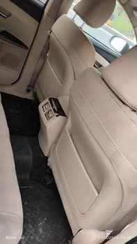 A picture of SHARP DISTRESS SALE 2011 VENZA Belgium grade Sound 4plugs engine