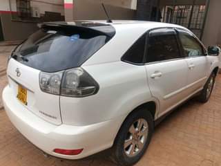 A picture of Toyota Harrier