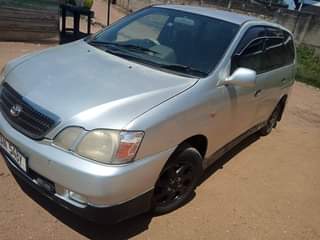 A picture of Toyota Gaia