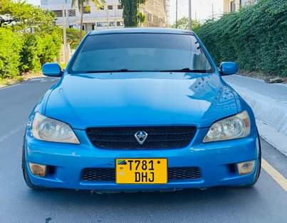 used toyota altezza