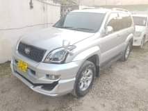A picture of 2005 Toyota Prado 120