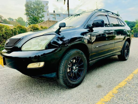 A picture of TOYOTA HARRIER NEW INAUNZWA ML16 800 000 ENGINE SAFI GEAR