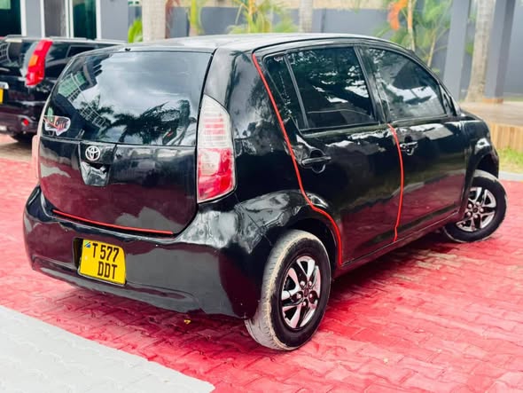 A picture of Toyota passo