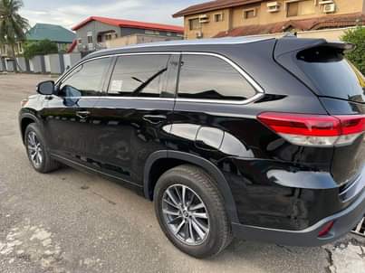 A picture of 2017 Toyota Highlander XLE