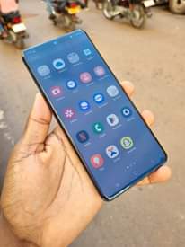 A picture of Samsung galaxy S20 Ultra 5G