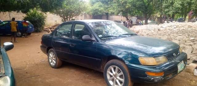 A picture of TOYOTA CAMRY Car is is very sharp and clean Just