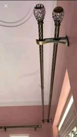 A picture of Curtains rodes