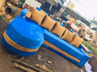 A picture of Am selling furniture
