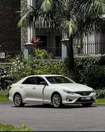 A picture of FRESH IMPORT TOYOTA MARK X 2015