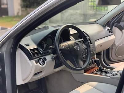 A picture of 2009 C300