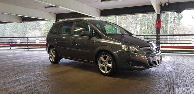 A picture of 2010 VAUXHALL ZAFIRA