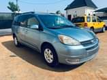 A picture of Brand Toyota Model Sienna XLE Year 2005 AC cooling Painted