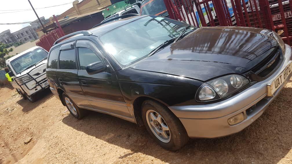 A picture of Toyota caldina