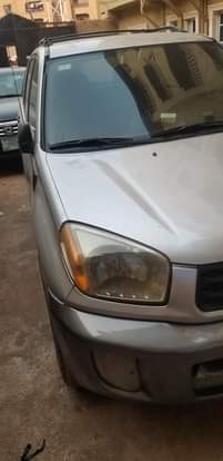 A picture of Toyota rav4