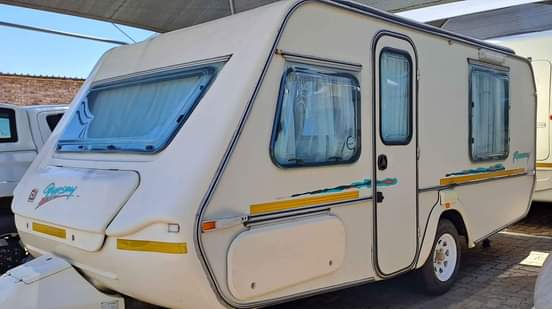 Caravan /.