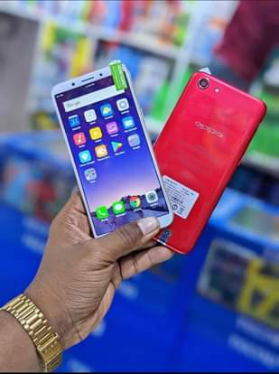 A picture of Oppo f1s Gb64 4ram kwa 120 000 Oppo a83 Gb128
