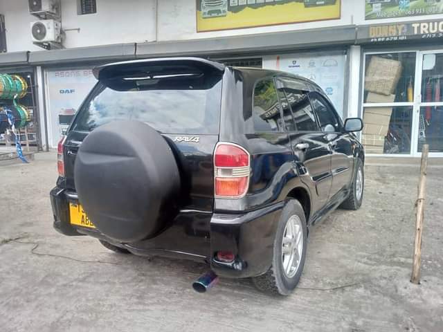 A picture of Rav 4 kill time 0624757389 Bei 4.9M Full documents Full